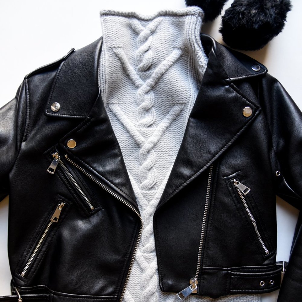 Postcard Italy Cashmere Turtleneck